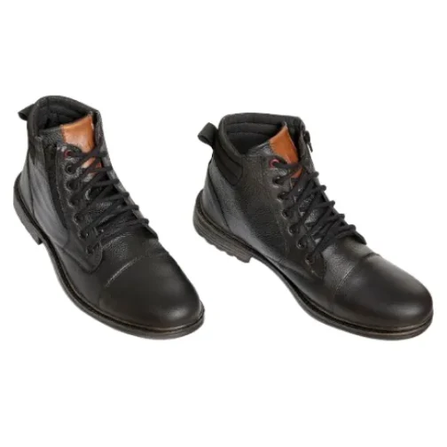 Bota Thunder em couro com solado antiderrapante